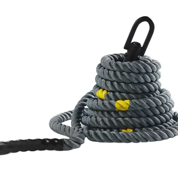 Battle Rope 15 m x 38 mm е јаже за функционален тренинг, HIIT, сила, кондиција и издржливост. Погодно за теретани, спортски клубови и домашен gym.